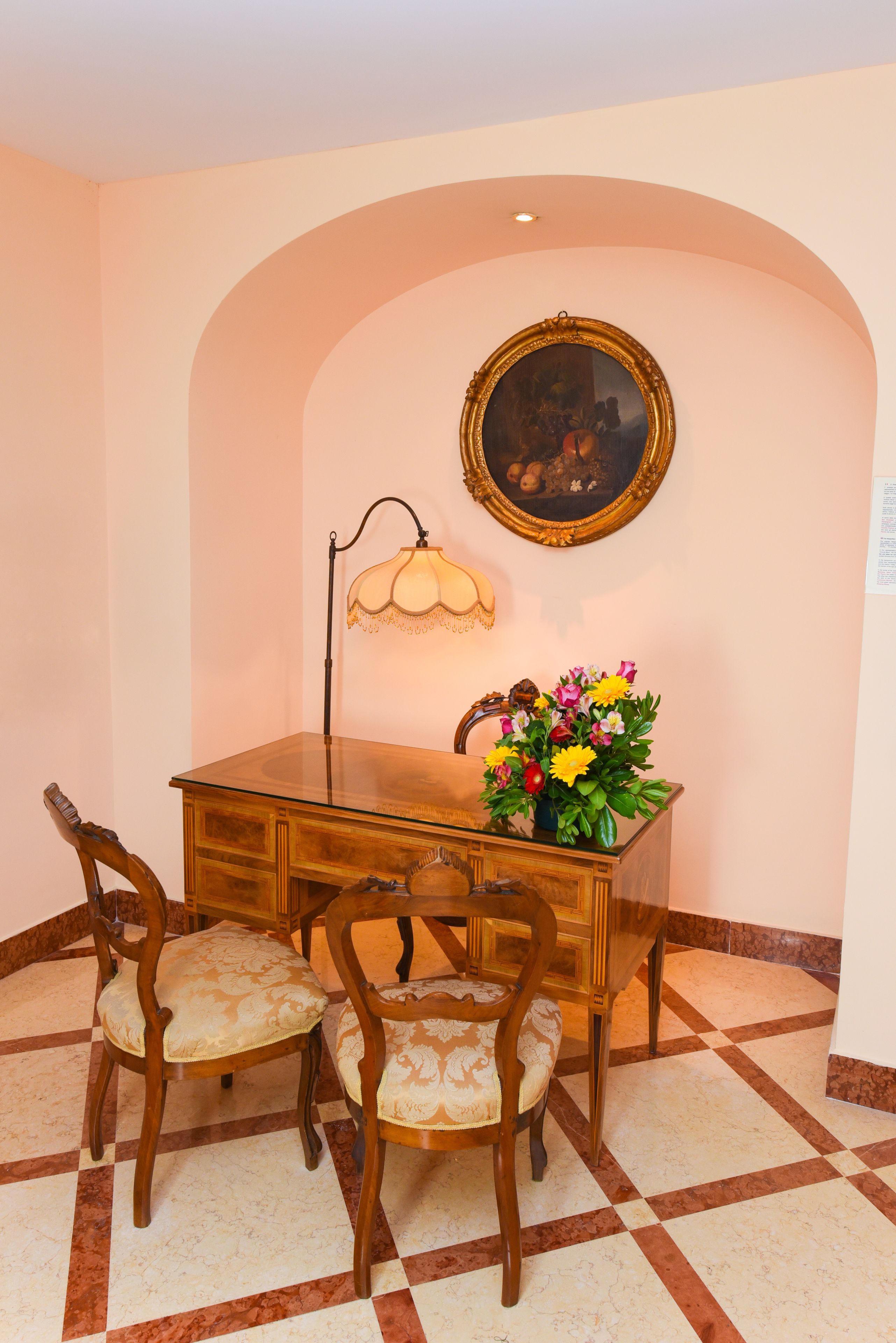 junior suite | living area | 43-inch flat-screen tv with satellite channels, tv