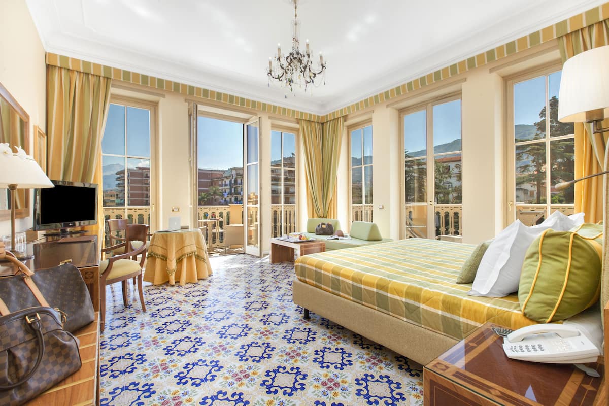 Junior Suite