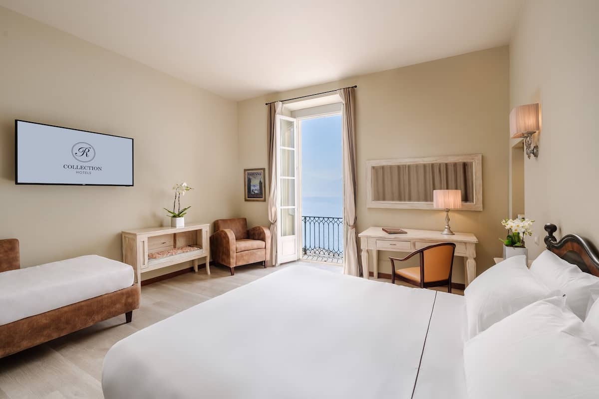 1 bedroom, premium bedding, minibar, in-room safe