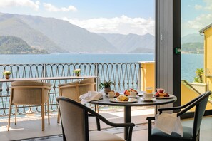 包含每日自助早餐