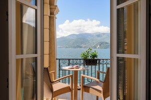 Premium Room, Balcony, Lake View | Premium bedding, minibar, in-room safe, desk