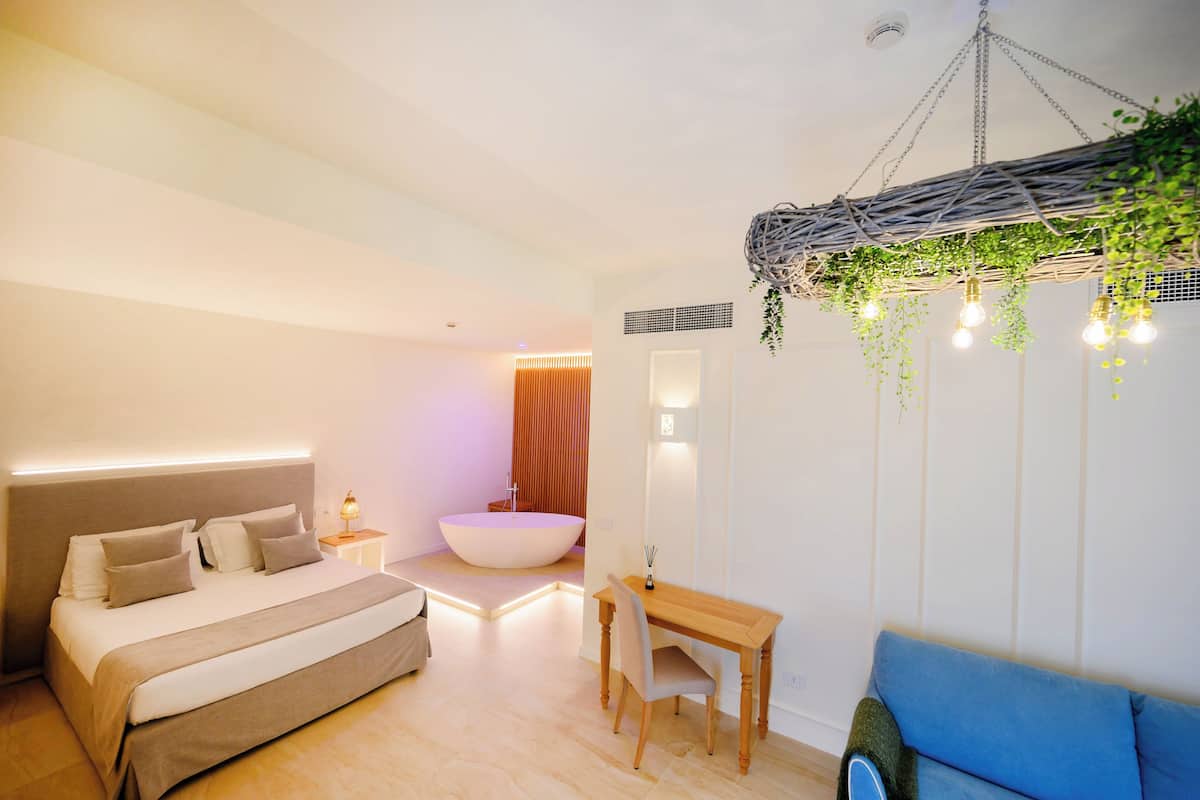 Luxury Suite | 1 sovrum, sÀngtillbehör av högsta kvalitet och minibar