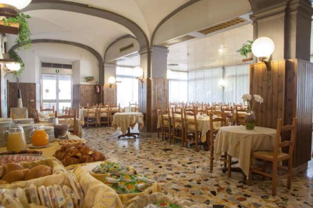 Auto Park Hotel