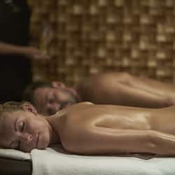 Sauna, bain à remous, hammam, soins corporels, soins d'hydrothérapie
