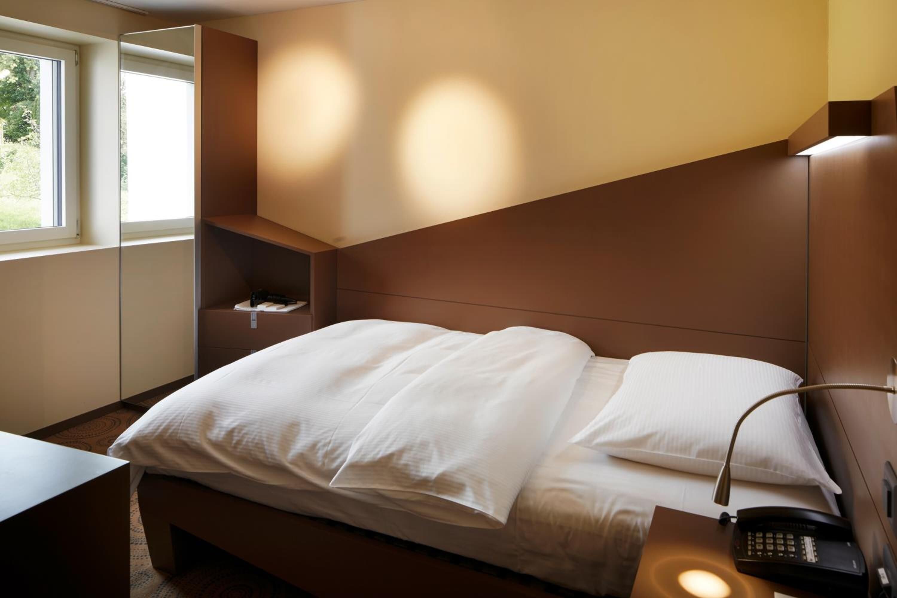 Wi-Fi gratuit, réveils, accès pour personnes à mobilité réduite