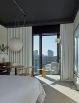 Hypo-allergenic bedding, minibar, in-room safe, individually decorated