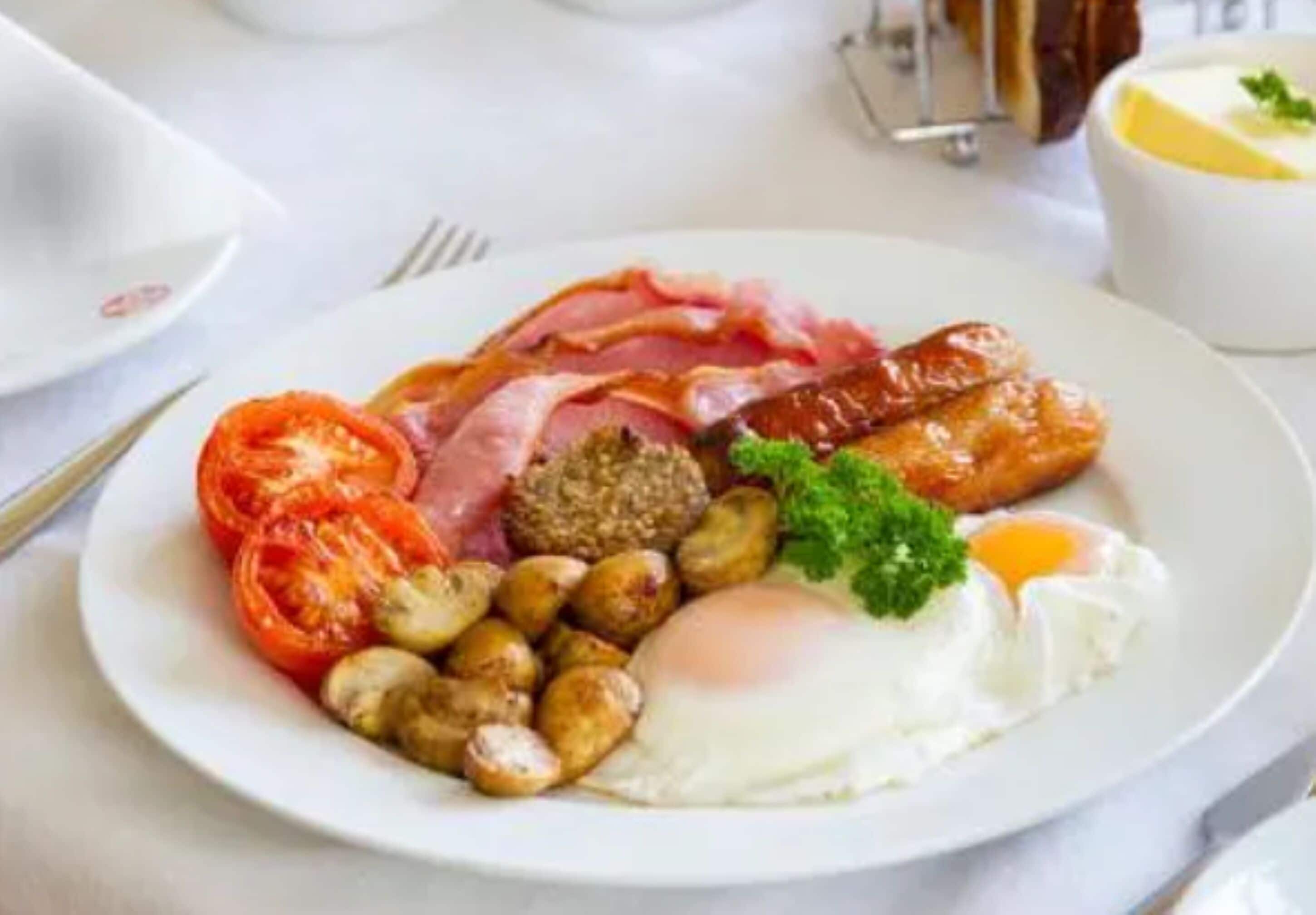 daily full breakfast for a fee