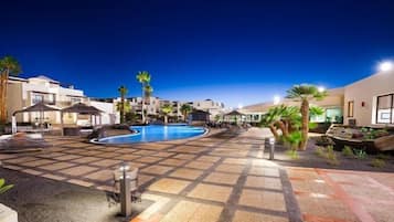 Indoor pool, 3 outdoor pools, free pool cabanas, pool umbrellas