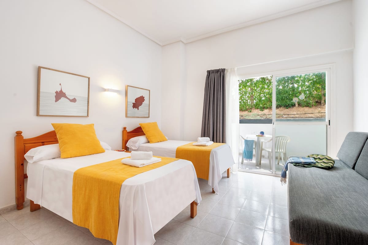 Studio | In-room safe, free WiFi, bed sheets