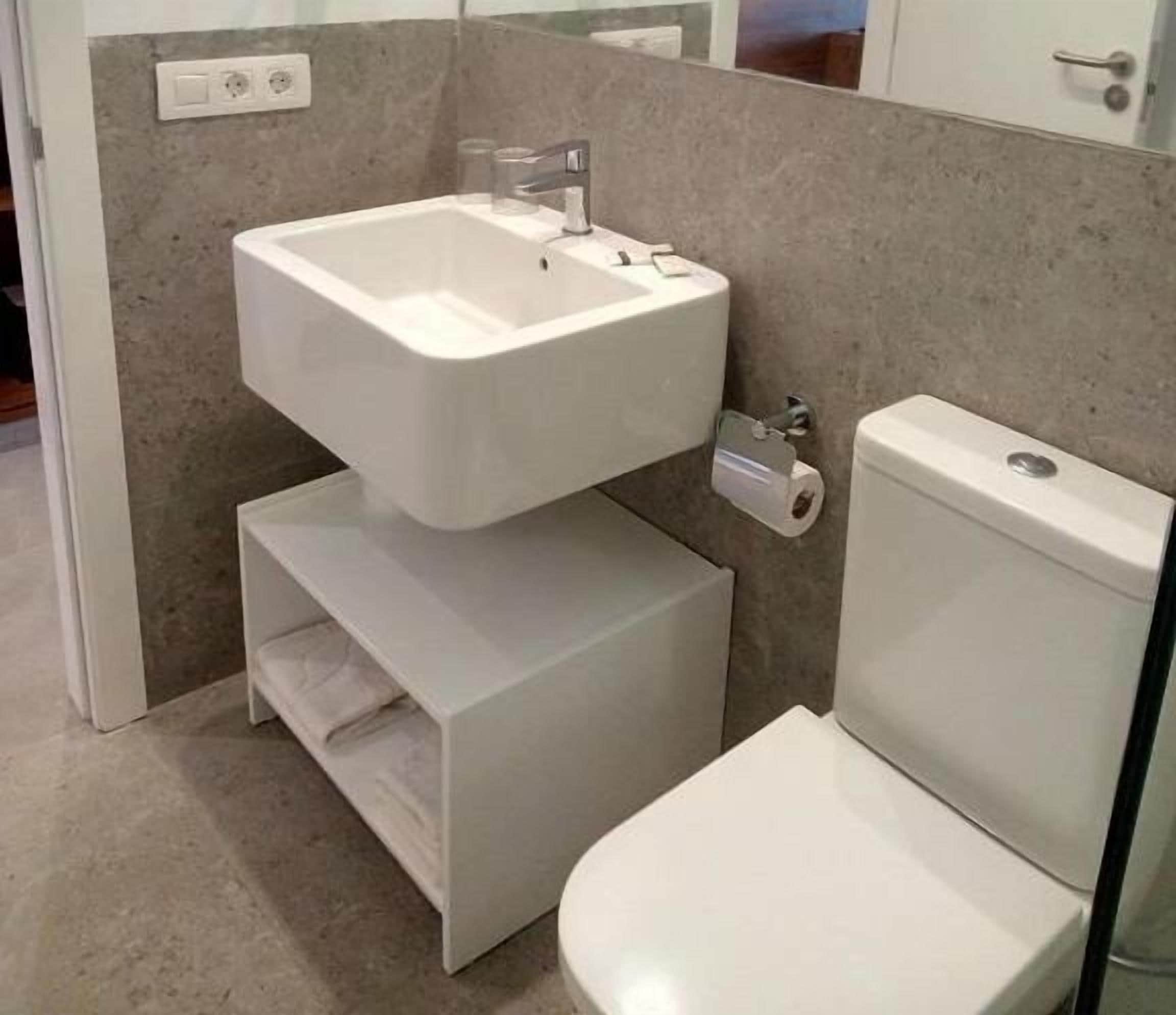 Bathtub, hair dryer (on request), bidet, towels