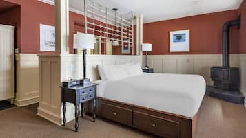 Premium bedding, iron/ironing board, bed sheets