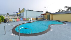 Outdoor pool - Americas Best Value Inn St. George, SC (St. George)