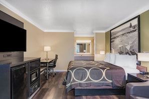 Pillowtop beds, in-room safe, desk, laptop workspace