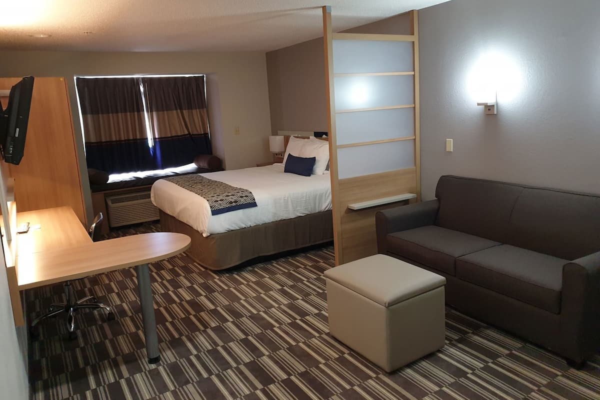 Desk, soundproofing, iron/ironing board, free cots/infant beds