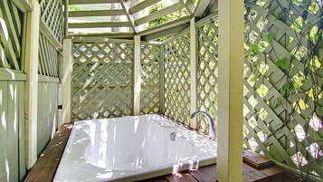 Romantisches Zimmer, 1 Queen-Bett, Terrasse (Sissinghurst) | Terrasse/Patio