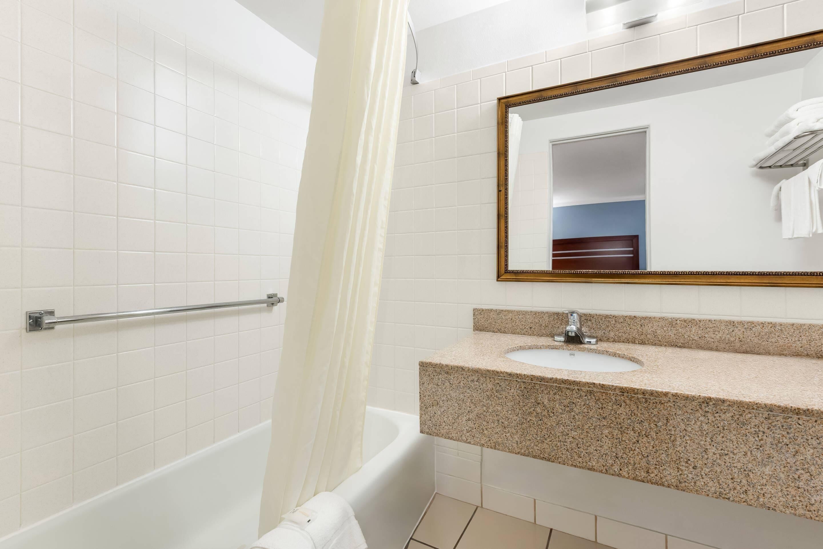Standardzimmer, 2 Queen-Betten, Nichtraucher | Badezimmer