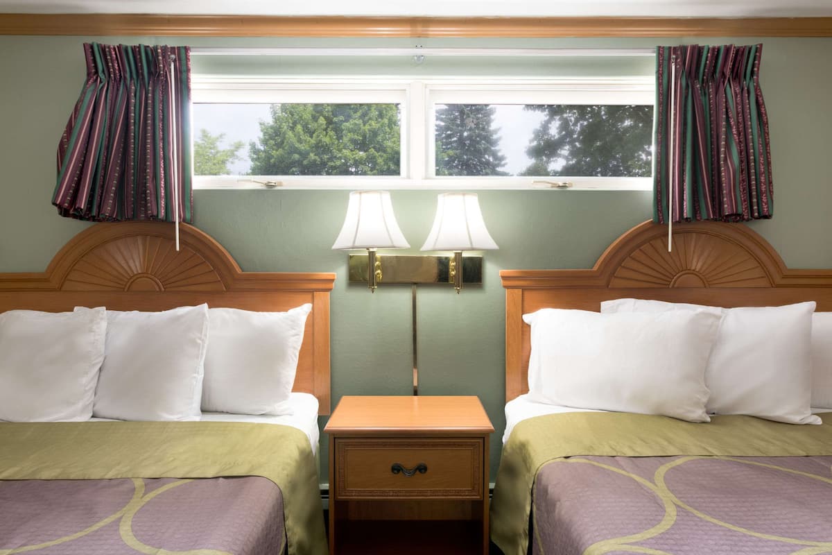 Desk, cots/infant beds, rollaway beds, free WiFi