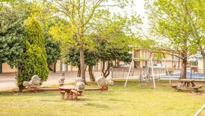 BBQ/picnic area - Wayfarer Inn Woodward (Woodward)