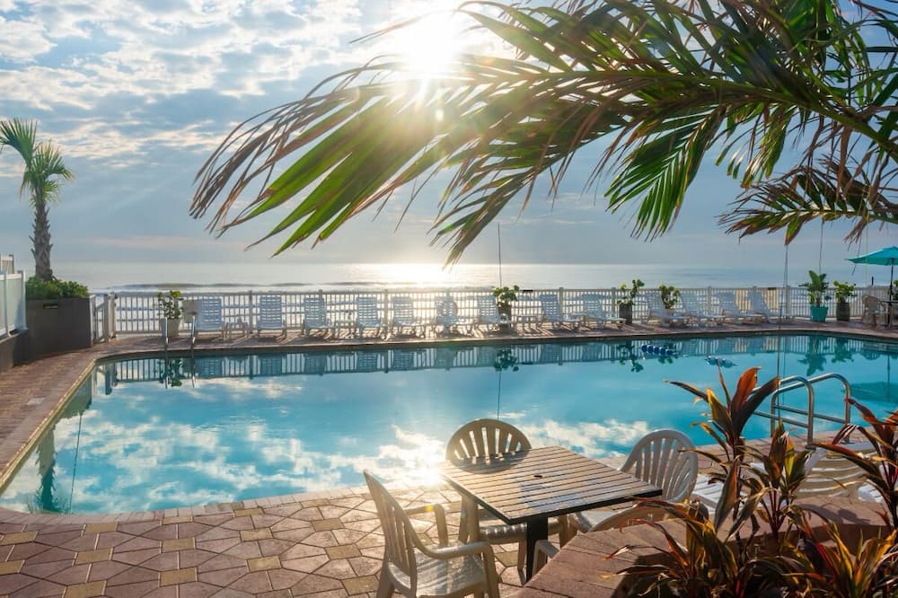 Boardwalk Inn and Suites