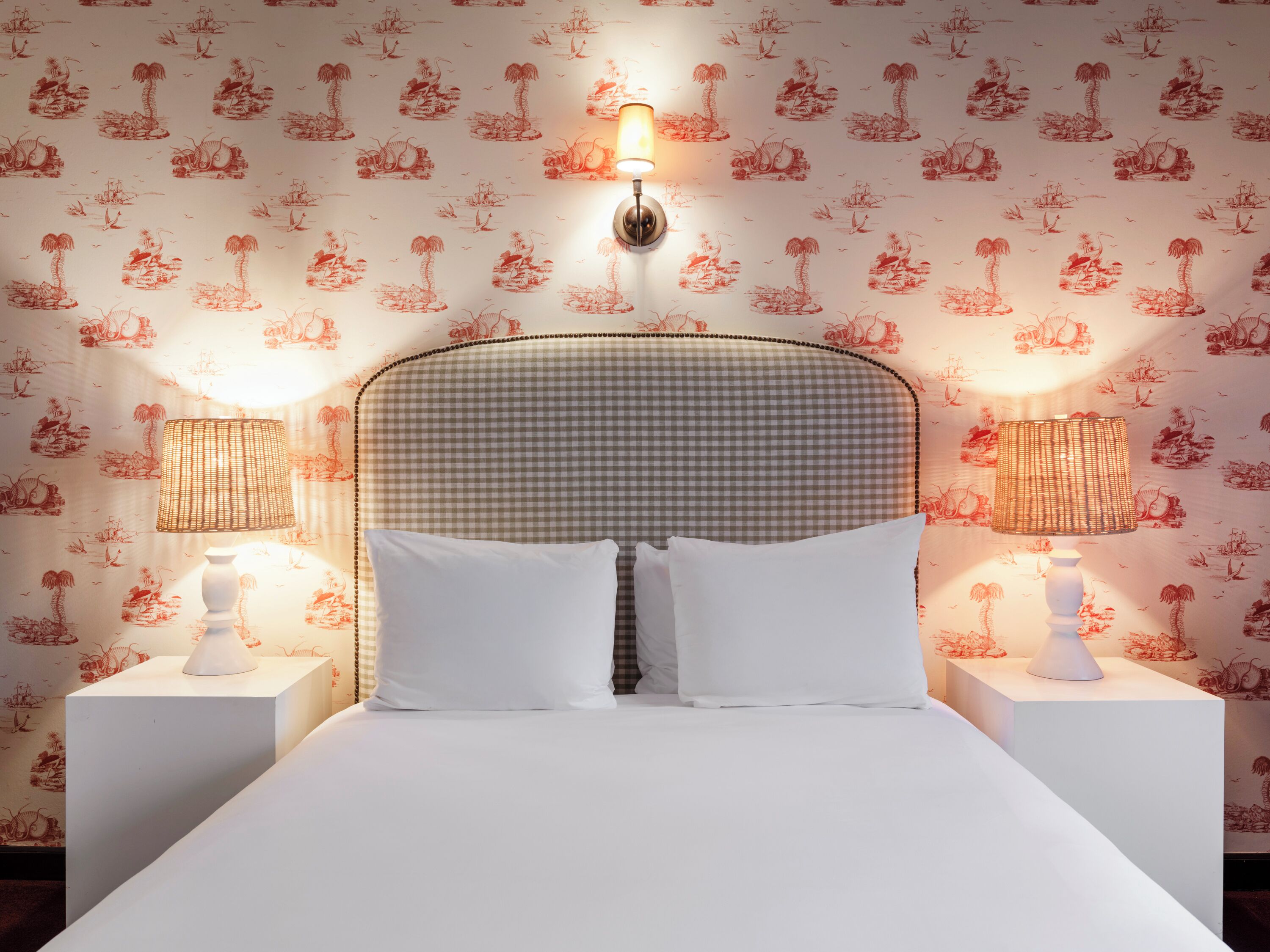 Internet, bed sheets