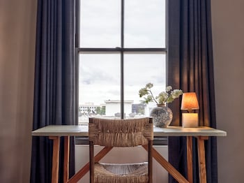 Internet, bed sheets at Maison Twenty Seven