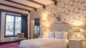 Deluxe Room, 1 Queen Bed, Kitchen (Grand Studio Residence Queen) | Internet, bed sheets