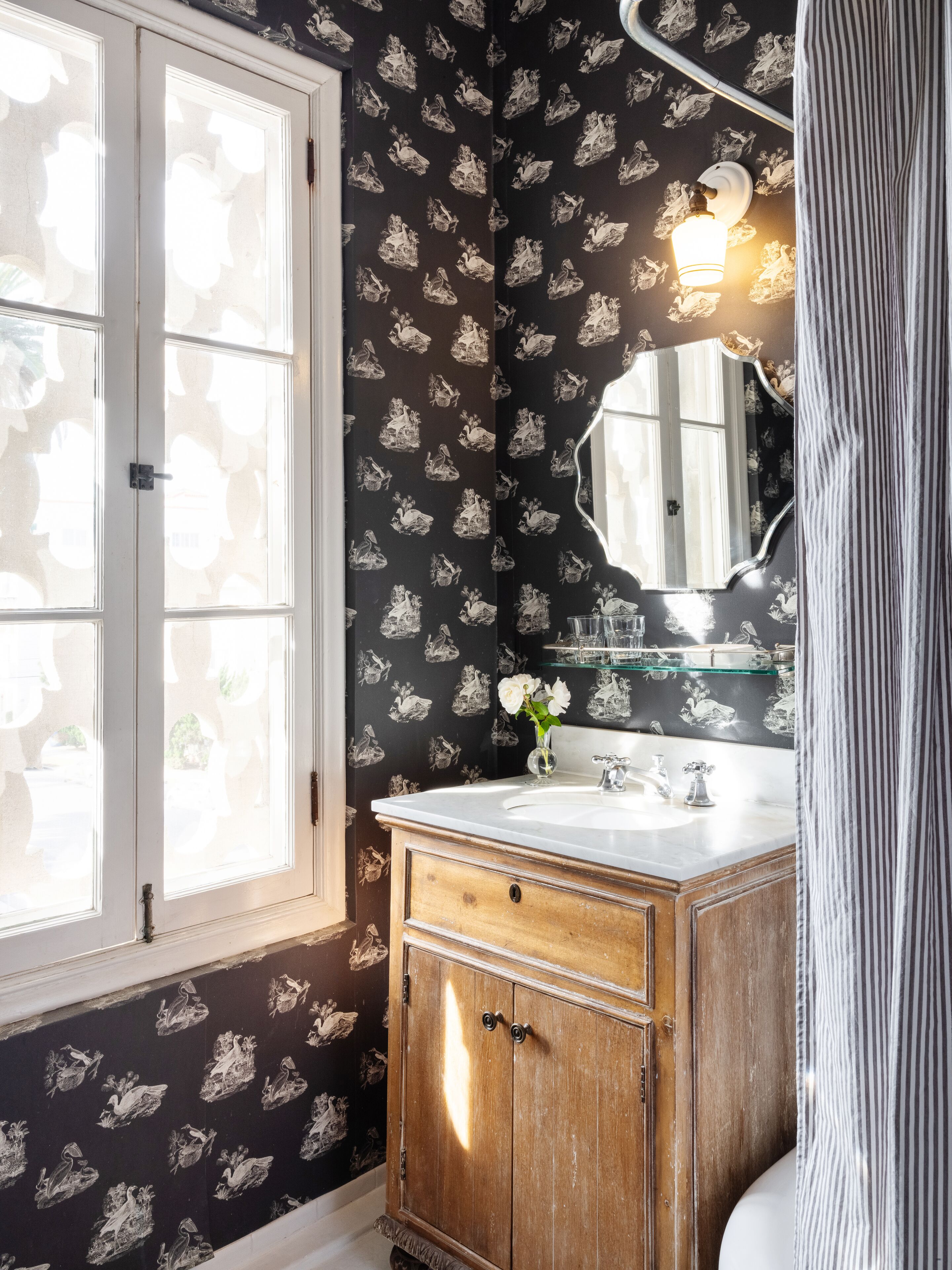 shower, rainfall showerhead, free toiletries, hair dryer