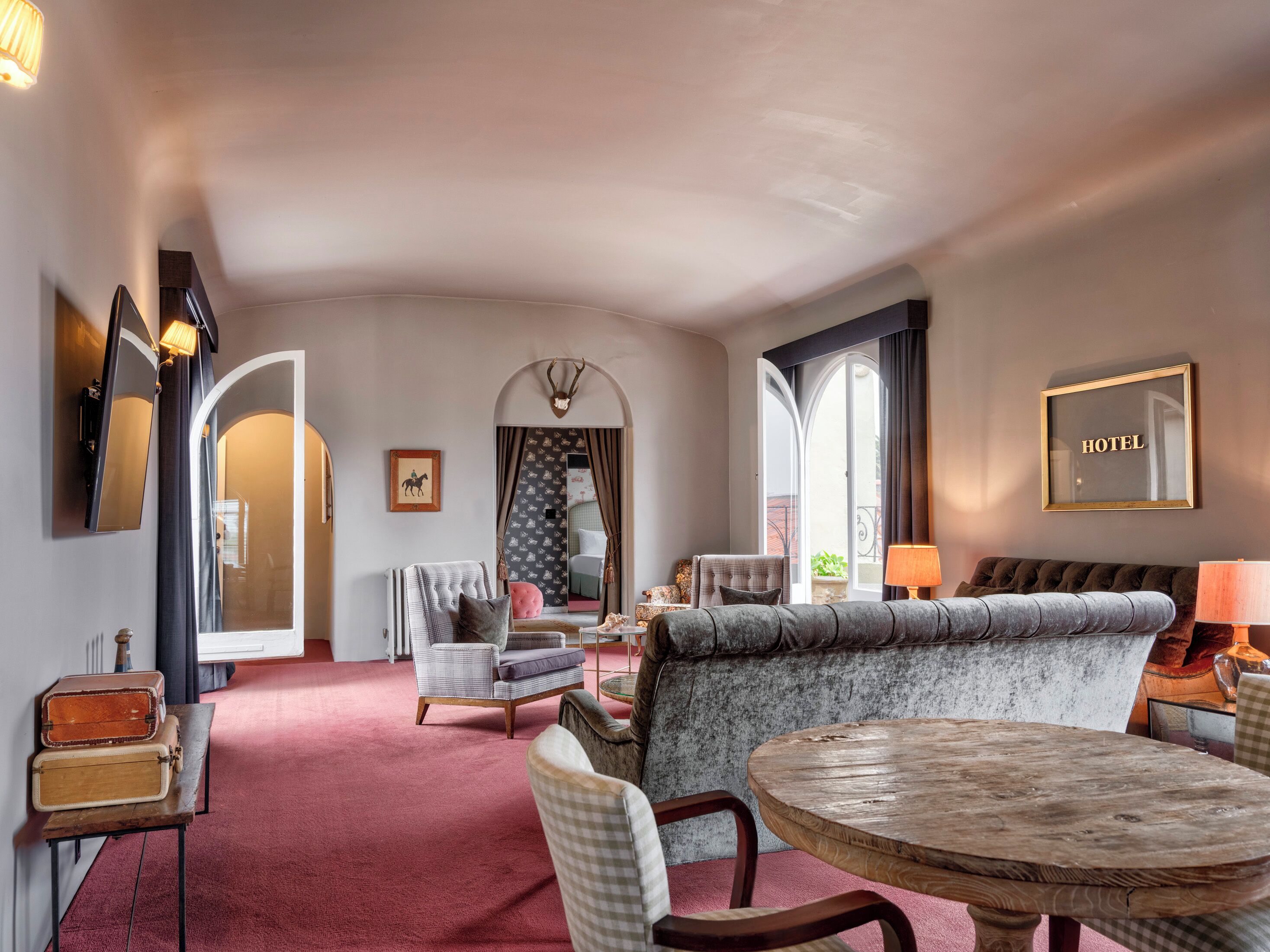 Internet, bed sheets