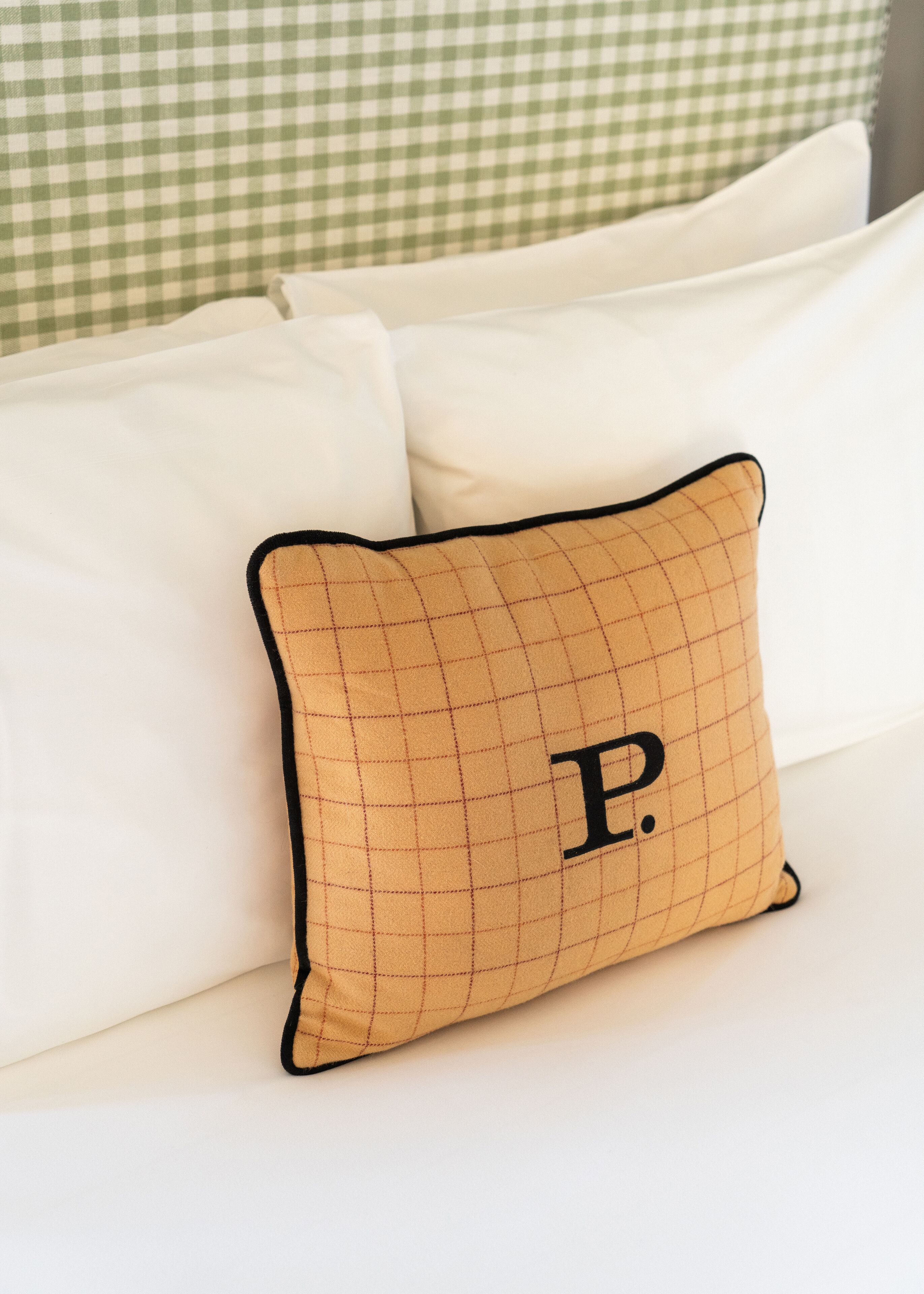 1 bedroom, egyptian cotton sheets, premium bedding, minibar