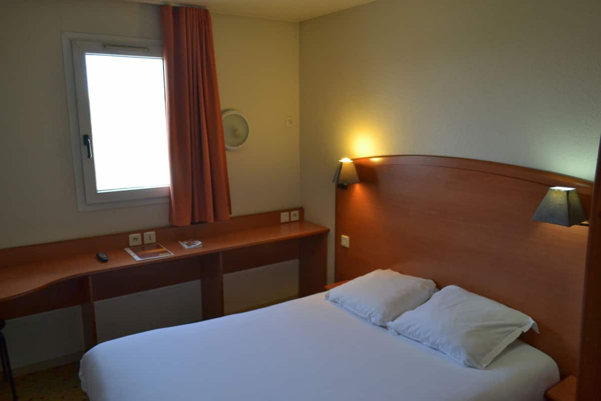 Double Room | Desk, iron/ironing board (on request), free cots/infant beds, free WiFi
