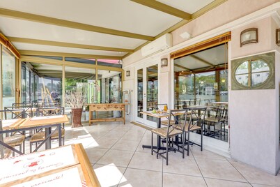 Brit Hotel Lyon Eurexpo