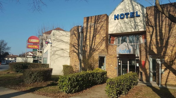 Exterior - Hôtel initial by Balladins Torcy/Marne la Vallée (Torcy)