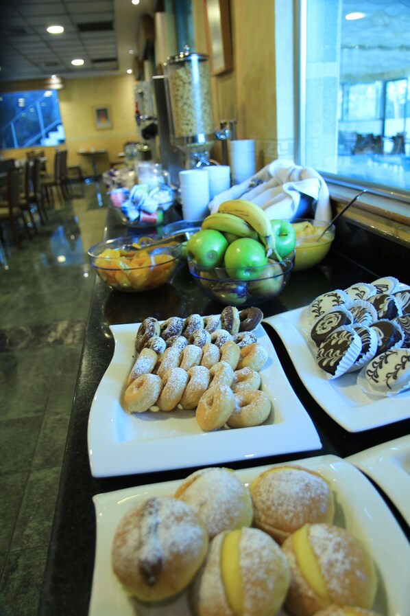 Breakfast buffet