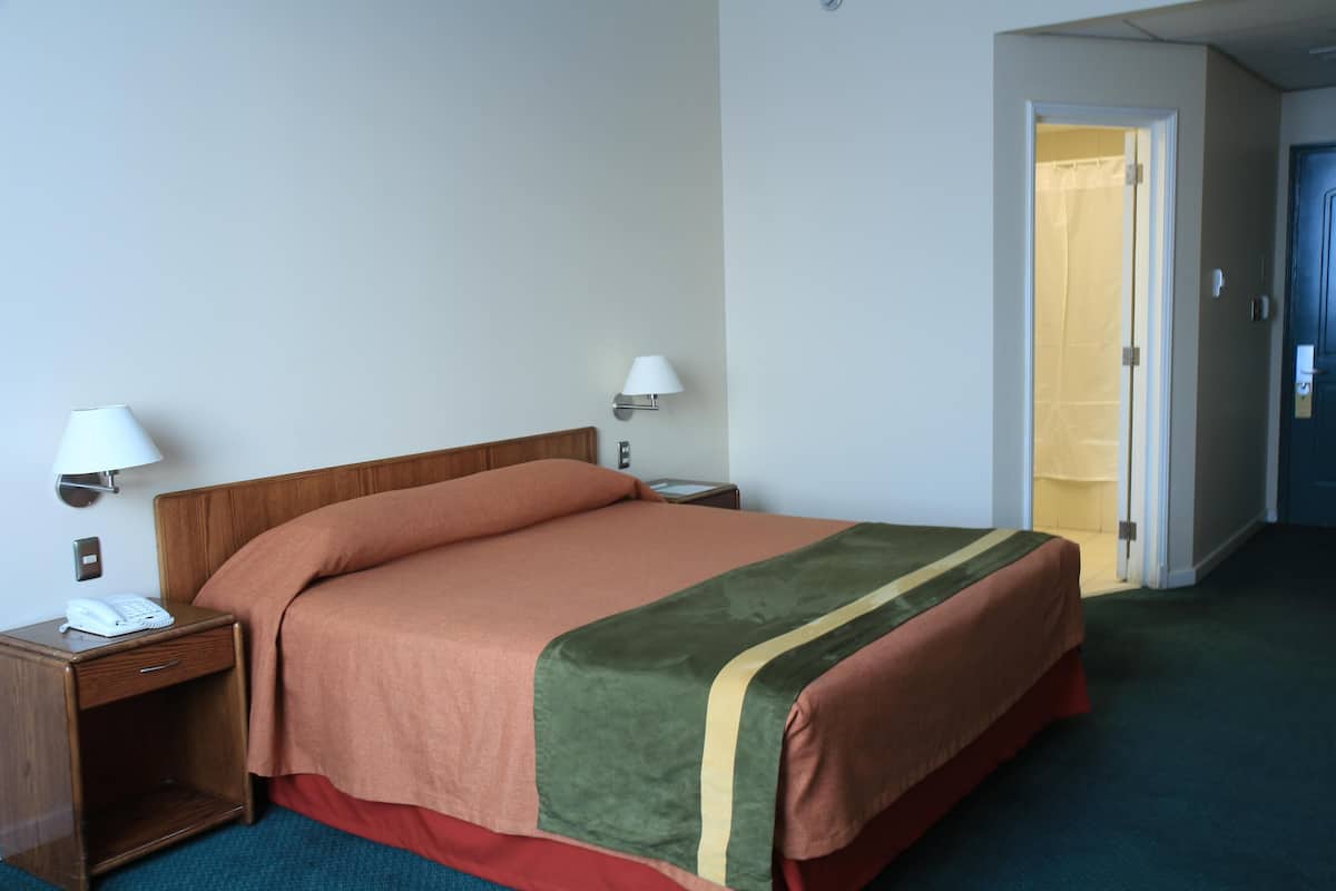 Minibar, Zimmersafe, Schreibtisch, schallisolierte Zimmer