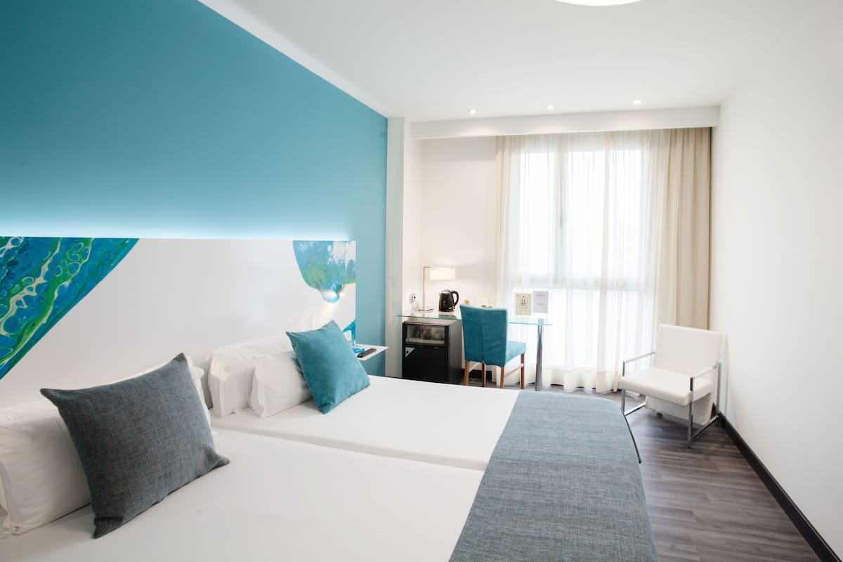 1 bedroom, in-room safe, desk, laptop workspace