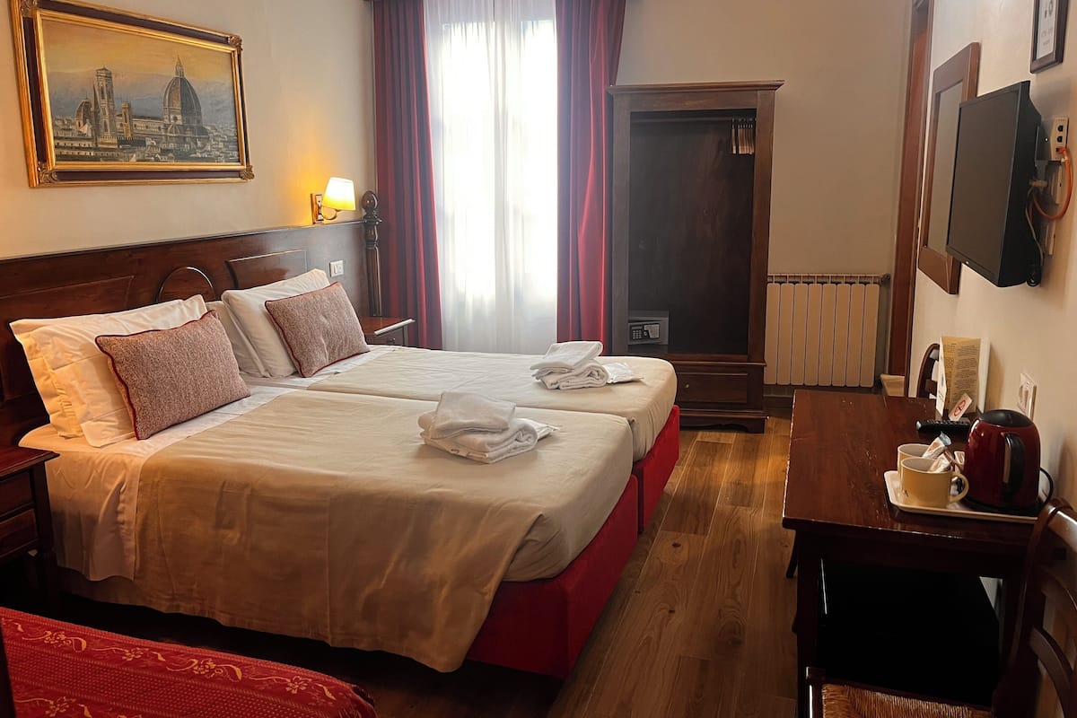 Triple Room | Memory-foam beds, in-room safe, desk, soundproofing