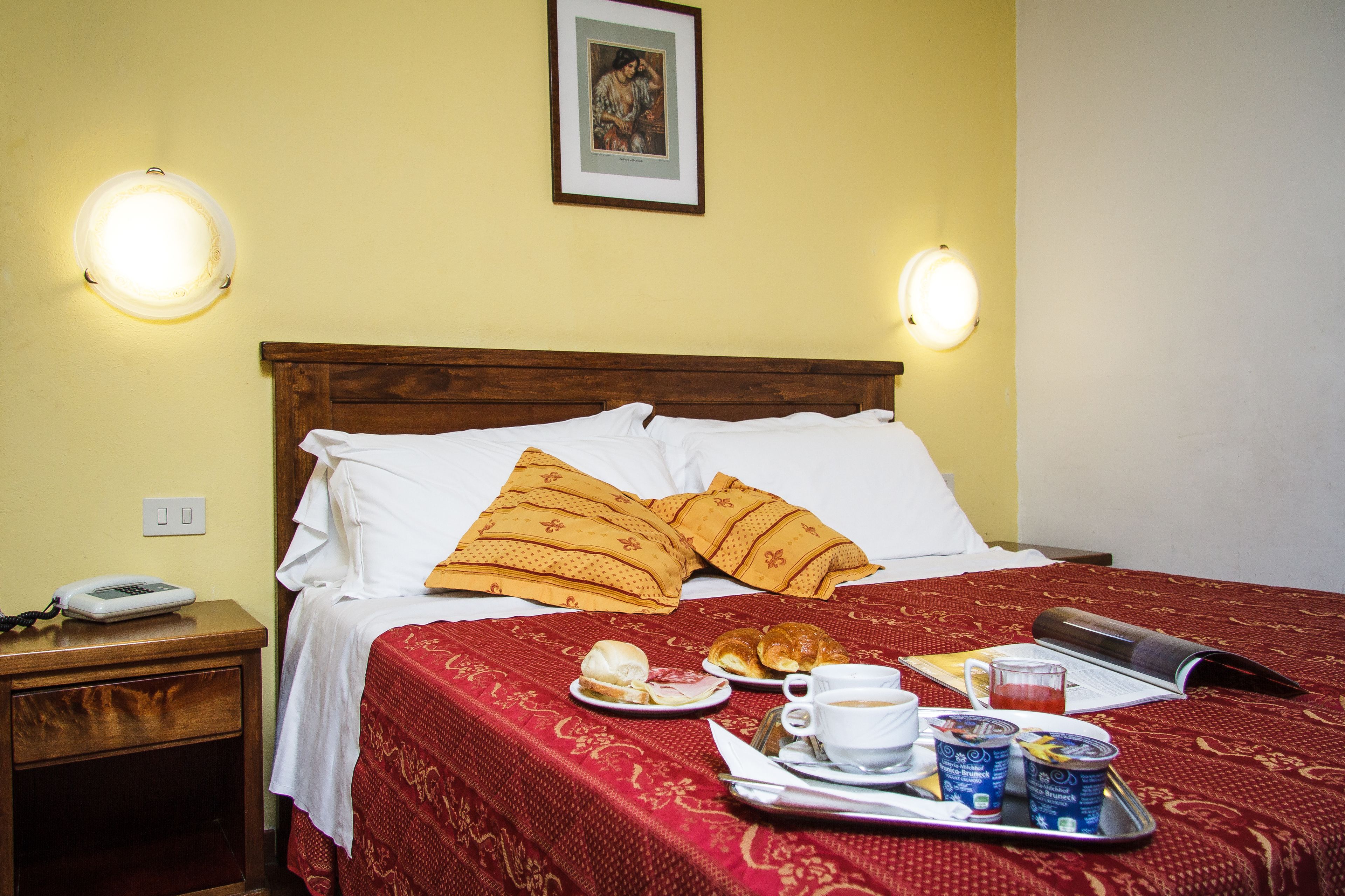 double room | memory-foam beds, in-room safe, desk, soundproofing