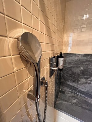 Bathroom - Hotel Nizza (Florence)