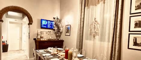 Petit déjeuner buffet compris tous les jours