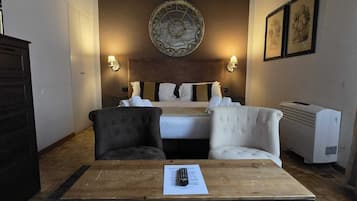 Chambre Supérieure (King) | Coffres-forts dans les chambres, chambres insonorisées
