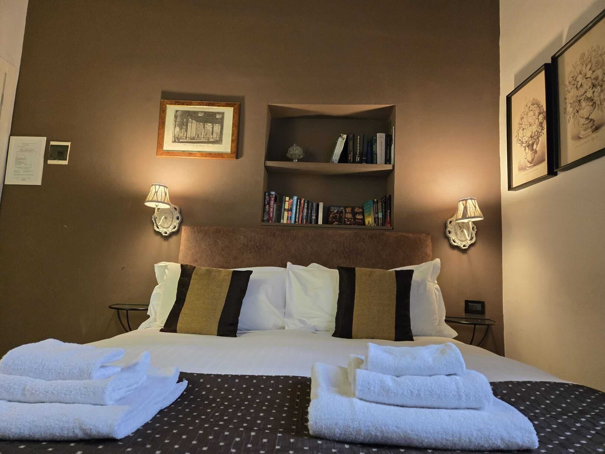 Classic Double Room | In-room safe, soundproofing, iron/ironing board (on request), free WiFi
