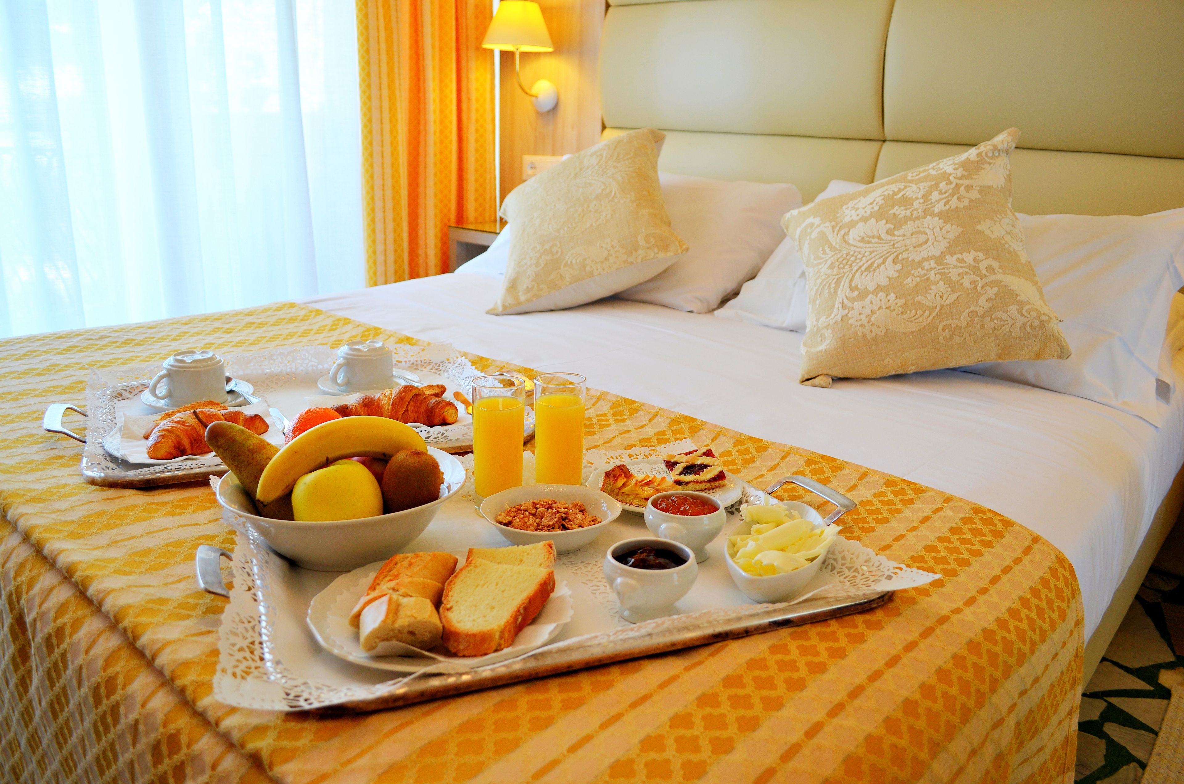room service – dining