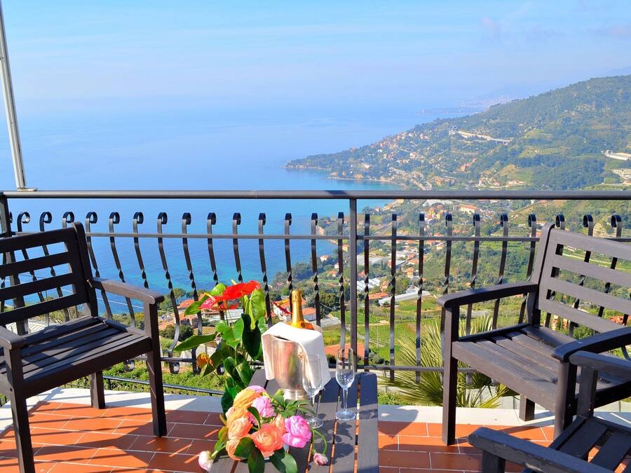 Vue depuis lâhĂ©bergement