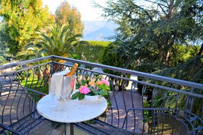 View from room - La Riserva di Castel d'Appio (Ventimiglia)