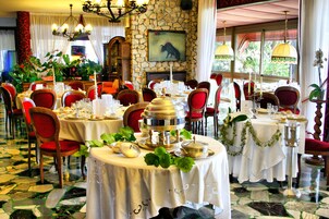 Café da manhã, almoço e jantar; culinária local, vistas para a piscina 