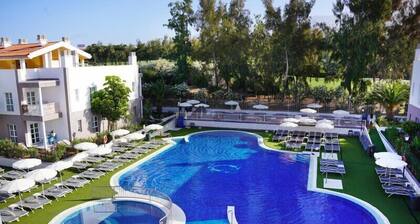 Coral Compostela Beach Golf