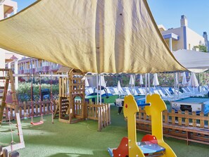 Utendørs lekeområde for barn