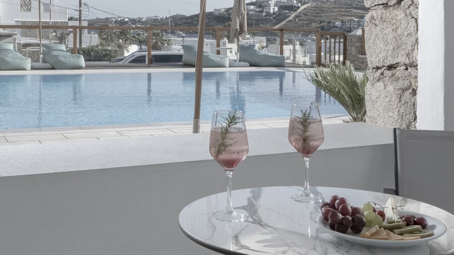 Mykonos Essence - Adults Only