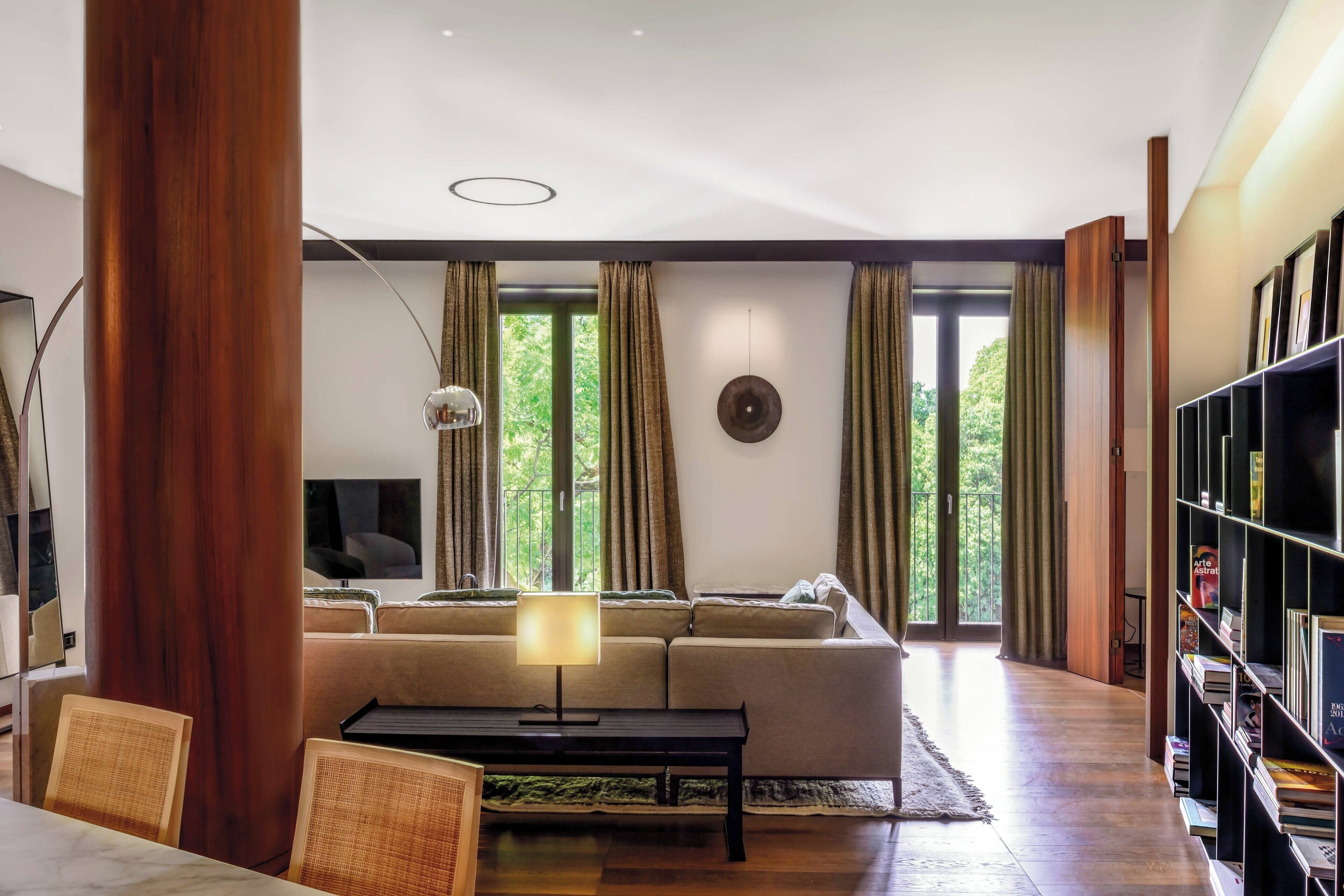 premium suite, 1 bedroom, non smoking | 1 bedroom, premium bedding, down duvets, minibar