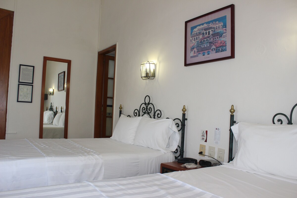 Premium bedding, in-room safe, desk, laptop workspace